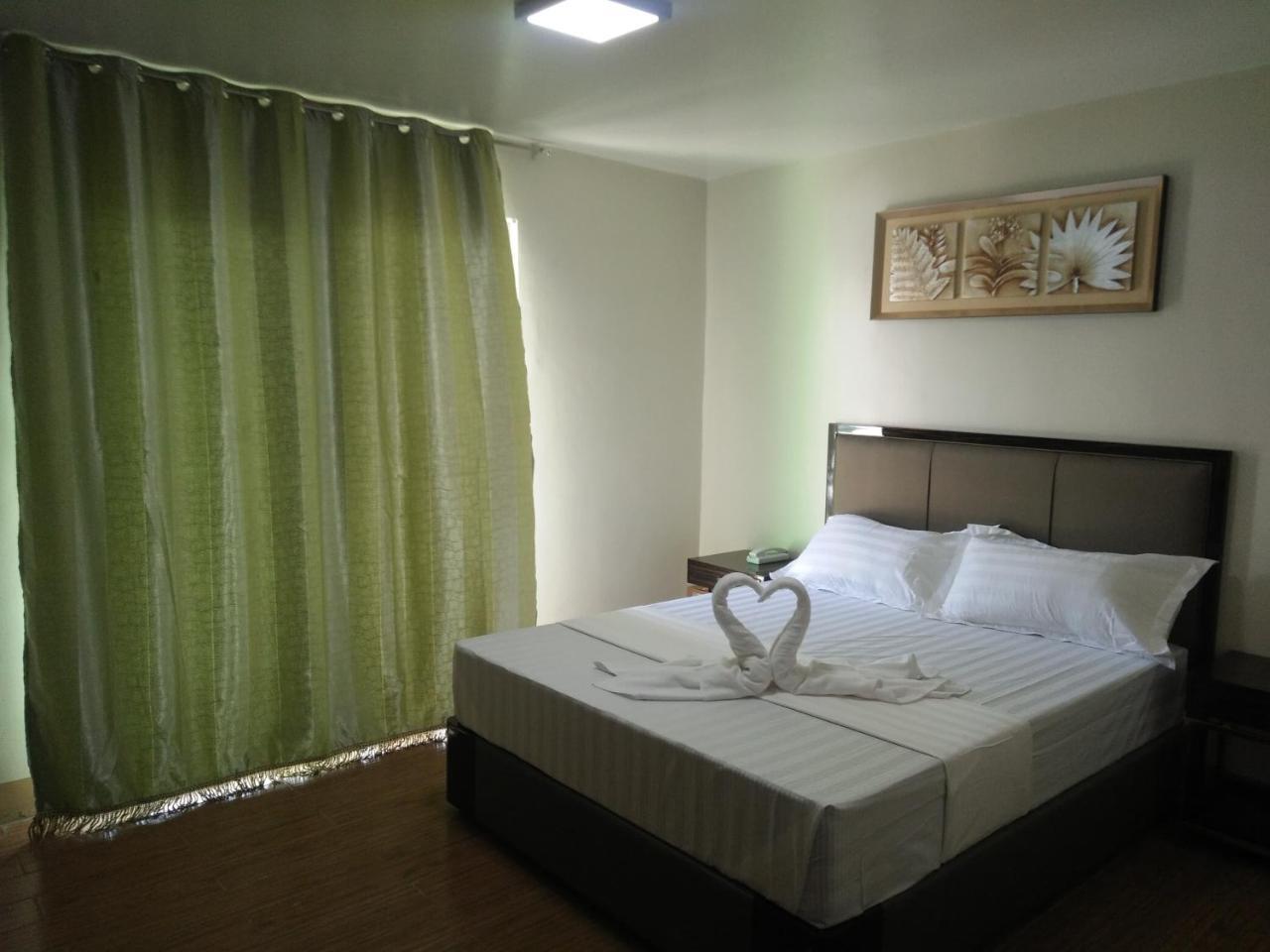 Meaco Royal Hotel - Batangas City Eksteriør bilde