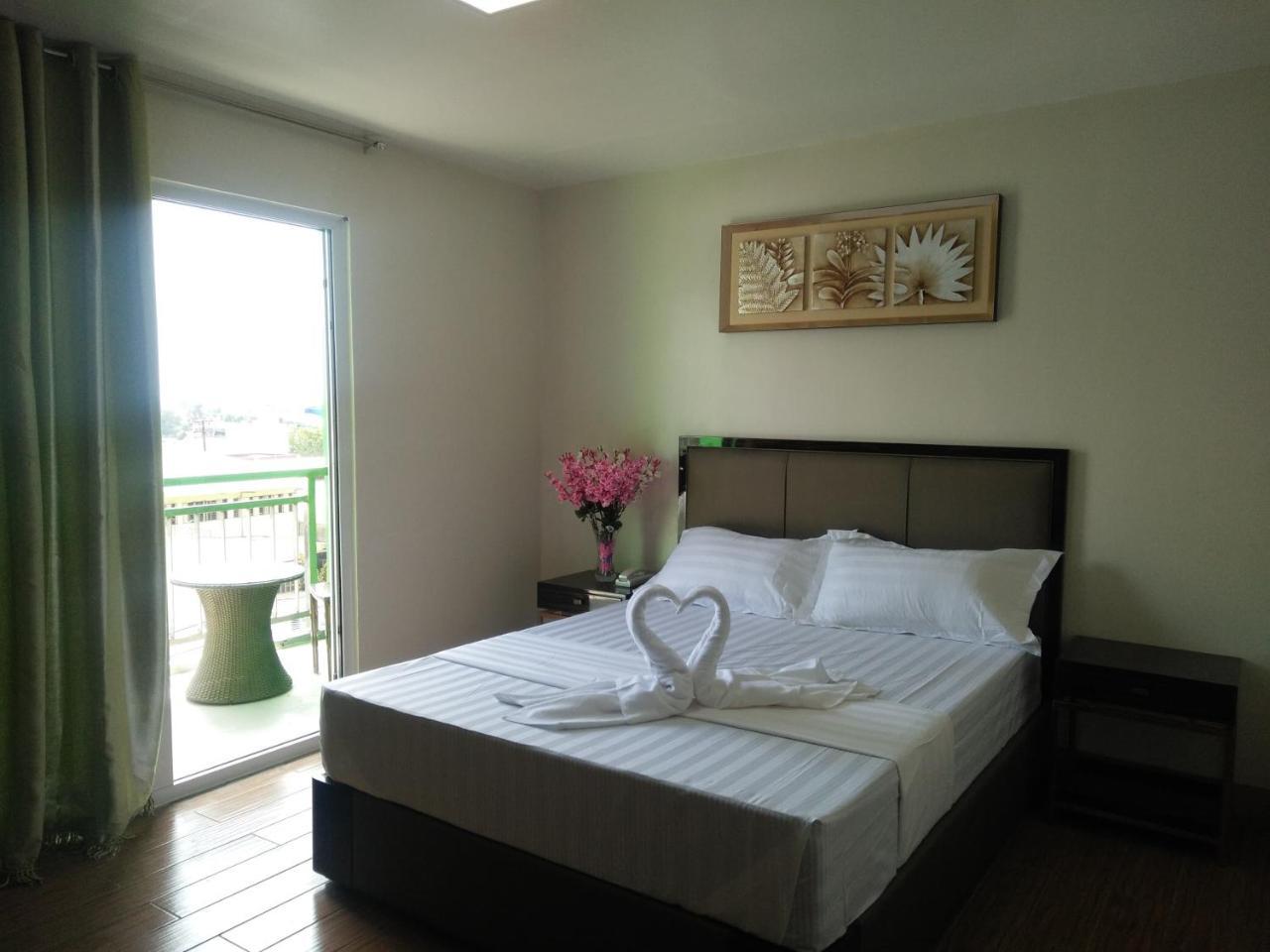 Meaco Royal Hotel - Batangas City Eksteriør bilde