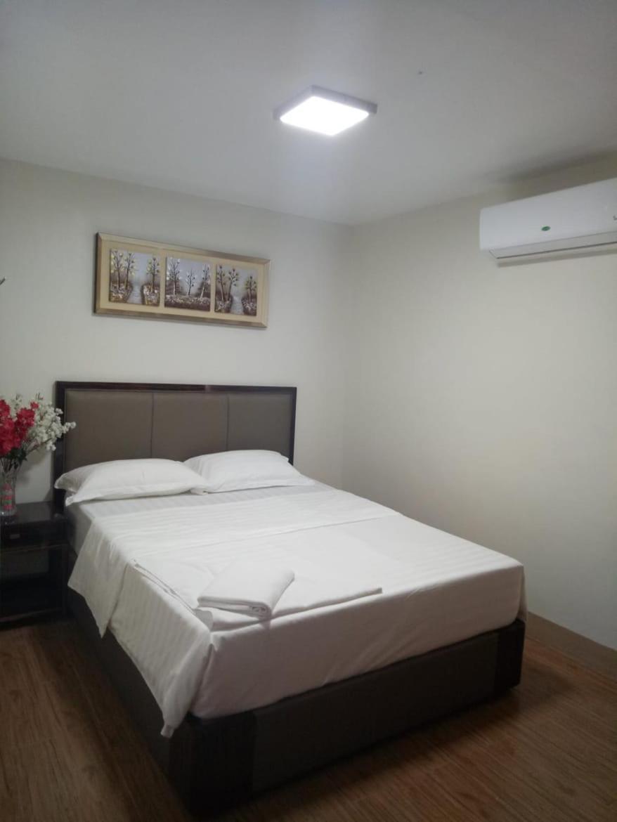 Meaco Royal Hotel - Batangas City Eksteriør bilde