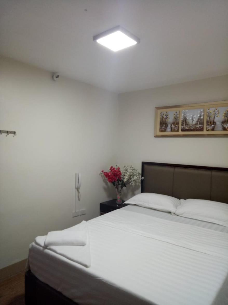 Meaco Royal Hotel - Batangas City Eksteriør bilde