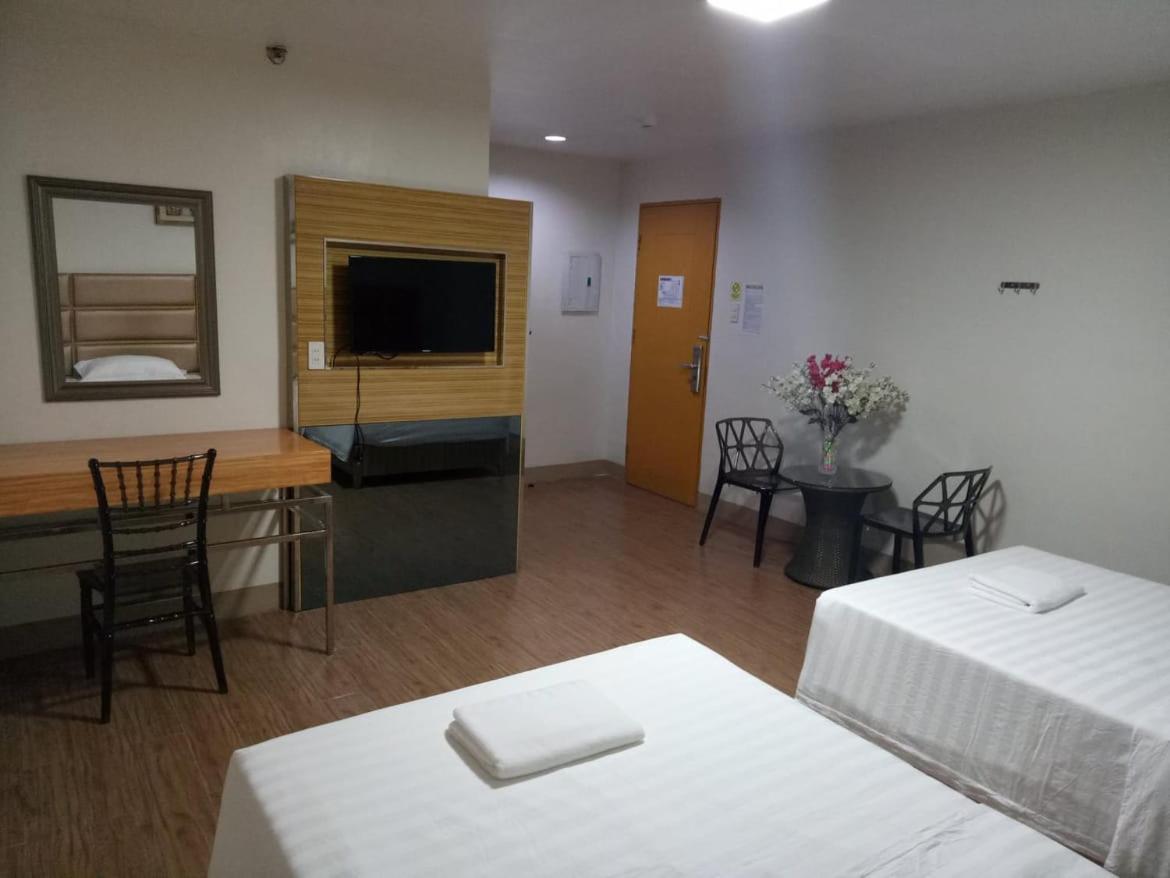 Meaco Royal Hotel - Batangas City Eksteriør bilde