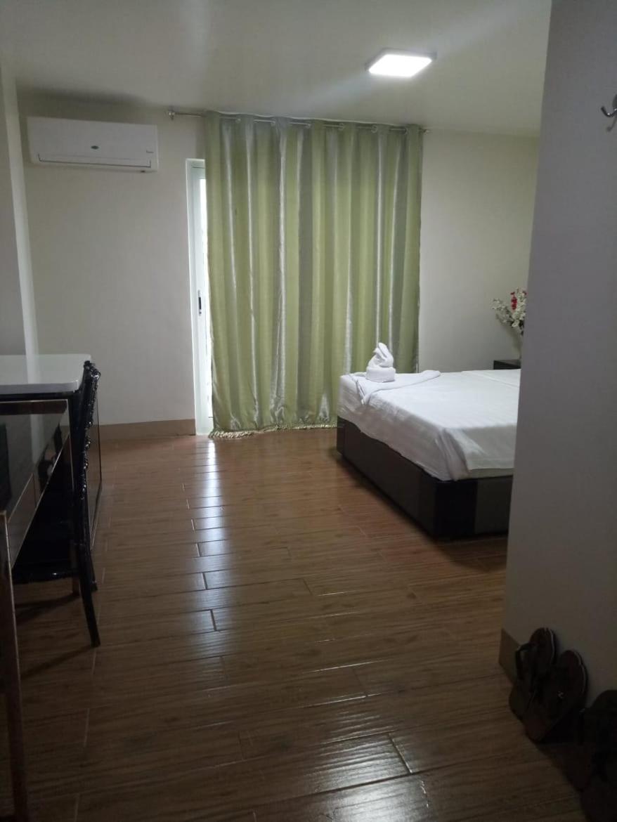 Meaco Royal Hotel - Batangas City Eksteriør bilde