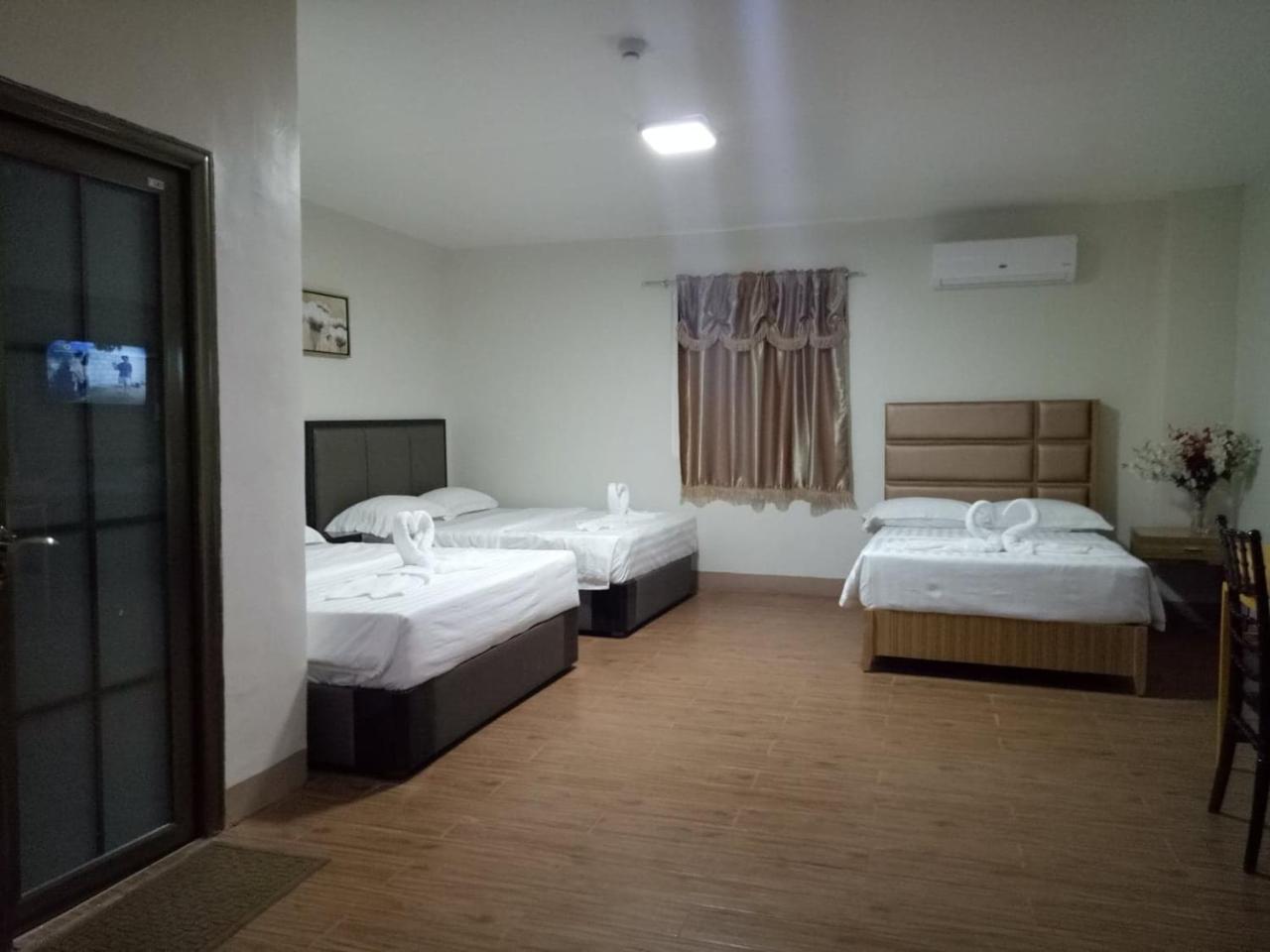 Meaco Royal Hotel - Batangas City Eksteriør bilde